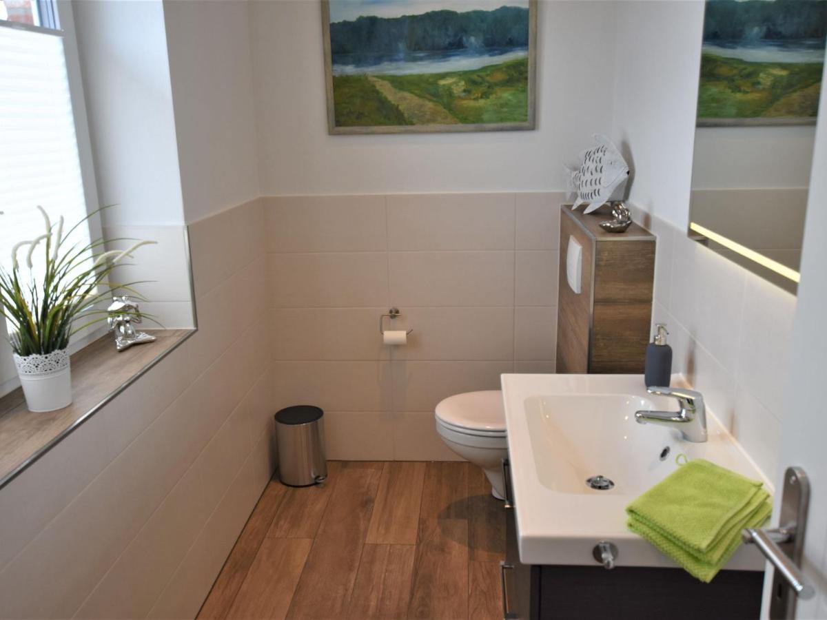 Cozy Holiday Home In Gross Schwansee With Sauna エクステリア 写真